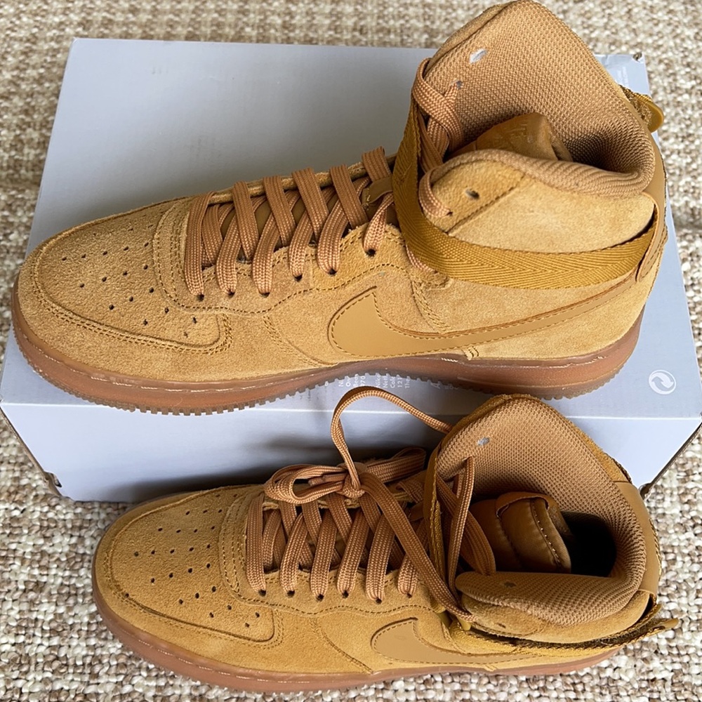 Nike Air Force 1 Hight LV8 3 Youth - Picture 6 of 16